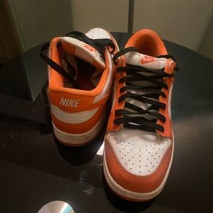 dunk low ( orange)